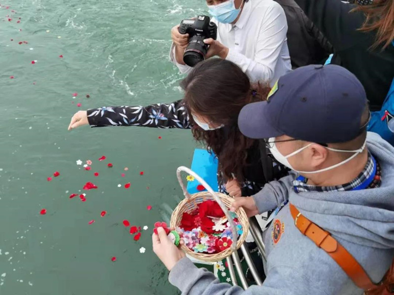 如何预约免费海撒服务？